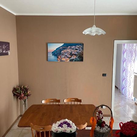 Appartamento Con Tre Camere - Zona Centrale 알레산드리아 외부 사진