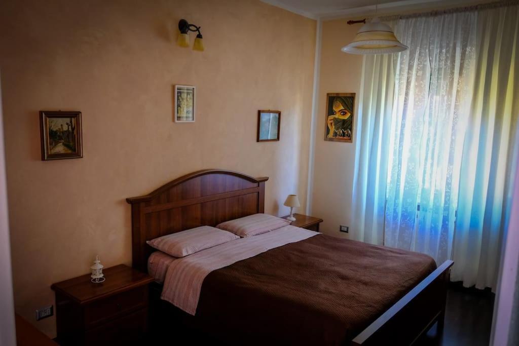 Appartamento Con Tre Camere - Zona Centrale 알레산드리아 외부 사진