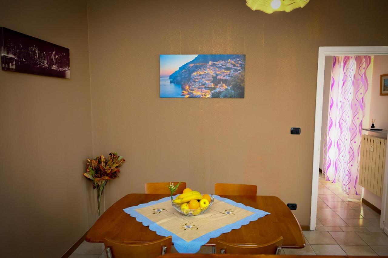 Appartamento Con Tre Camere - Zona Centrale 알레산드리아 외부 사진