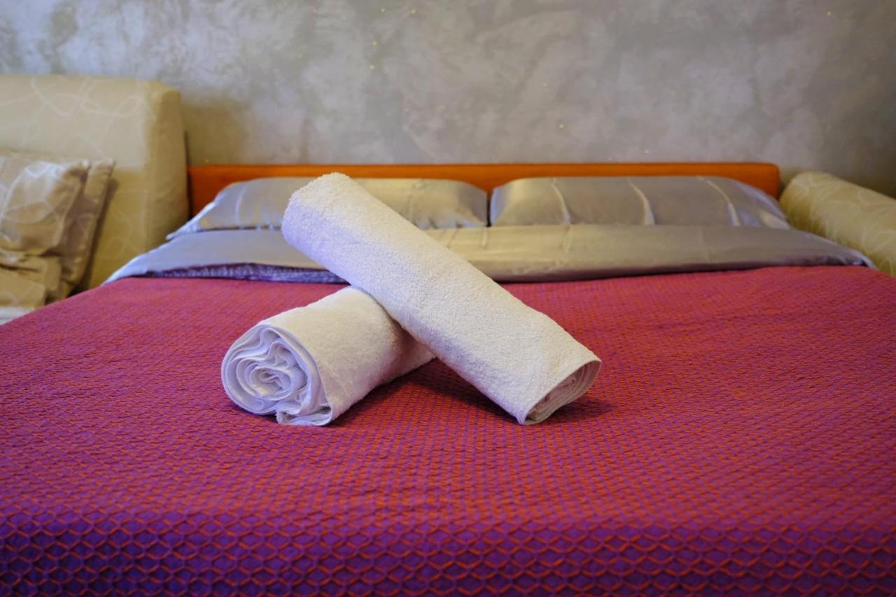 Appartamento Con Tre Camere - Zona Centrale 알레산드리아 외부 사진