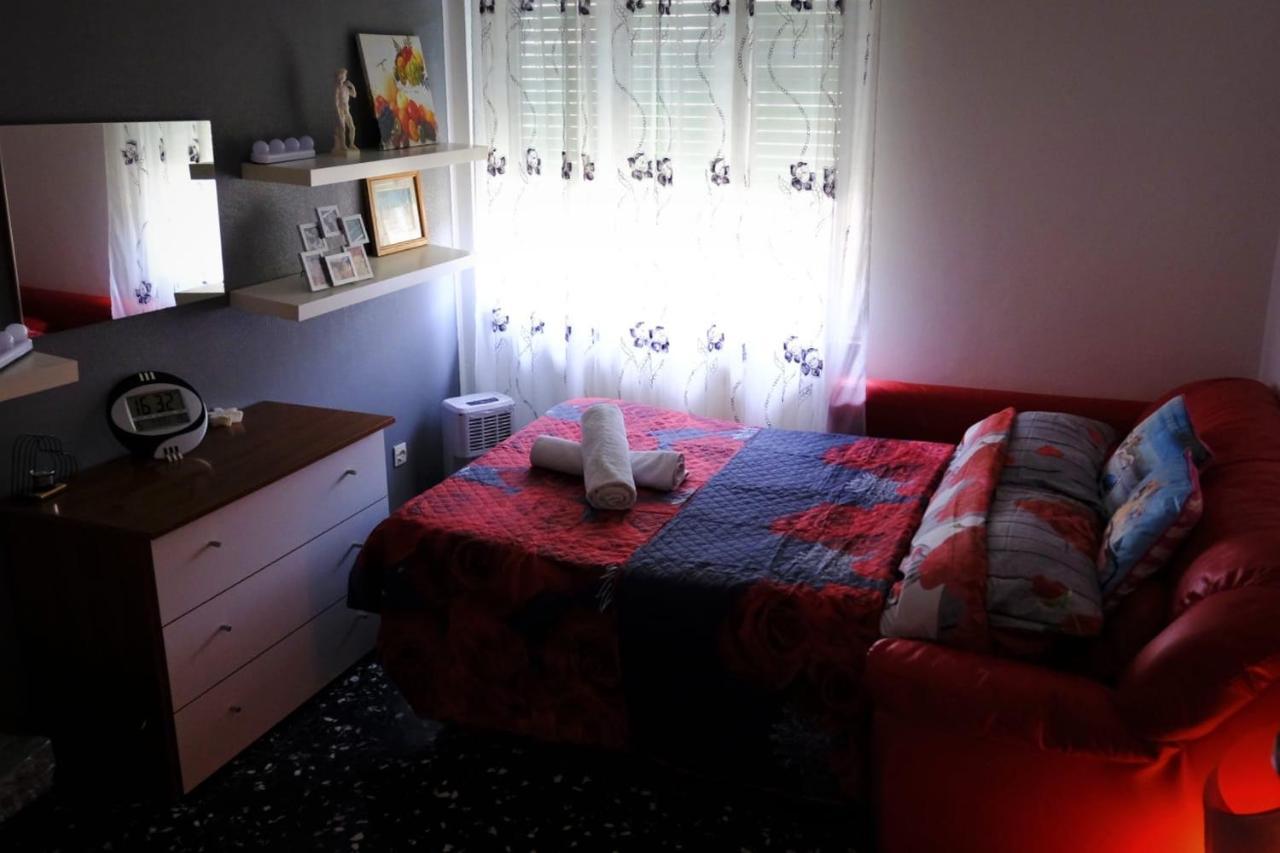 Appartamento Con Tre Camere - Zona Centrale 알레산드리아 외부 사진